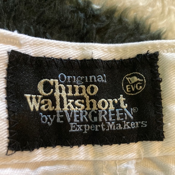 NWOT Chino Walk Short by Evergreen - Picture 2 of 4